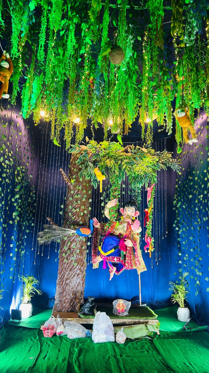 Ganesh idol at the Sri Sai Ganesh Youth Association pandal